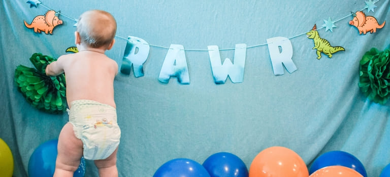 기저귀 찬 아이